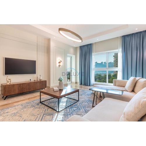 Beachfront 2BR and Assistant's Room with Sea Views Terrace, Steps From Iconic Landmarks & Amenities, The Residences South, Palm Jumeirah by Deluxe Holiday Homes