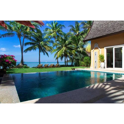 Beachfront 5-bedroom Villa - by KohChangVillas