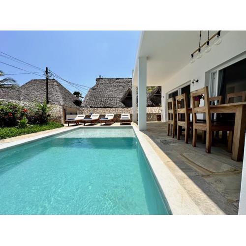 Beachfront Alma Villa with Private Pool ZanzibarHouses