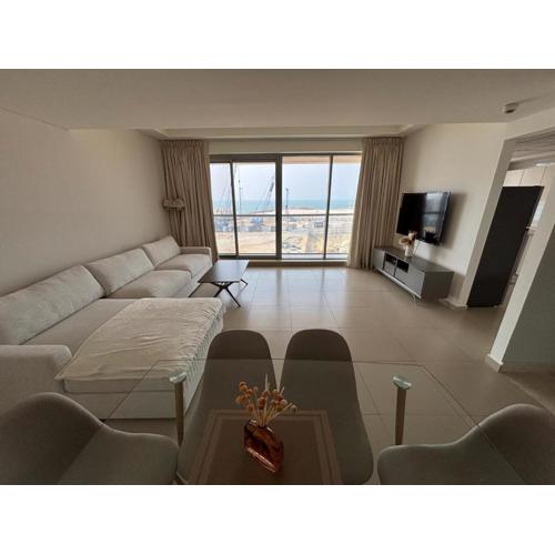 Beachfront apartment - Al Marjan Island