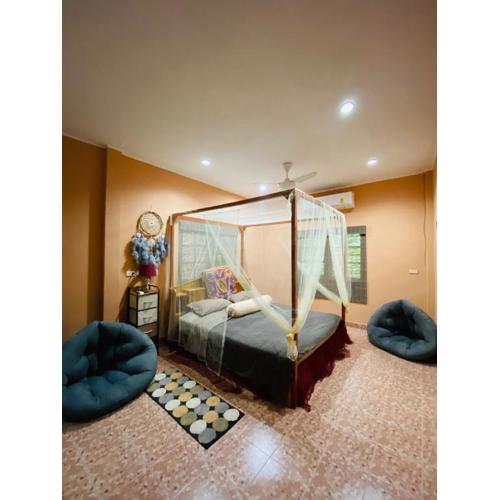 Beachfront bungalow south of Phuket