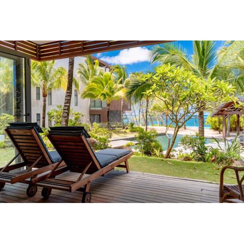 Beachfront chic retreat