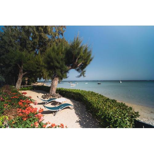 Beachfront duplex with direct beach access