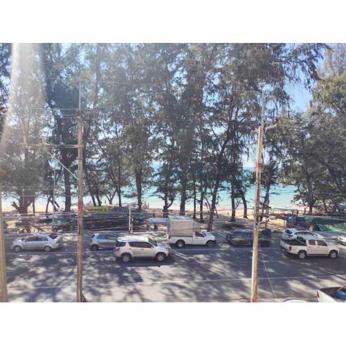 Beachfront Family room, Relax & Sunbathe 5 guests