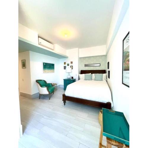 Beachfront FL21 Con Tina Aquarella