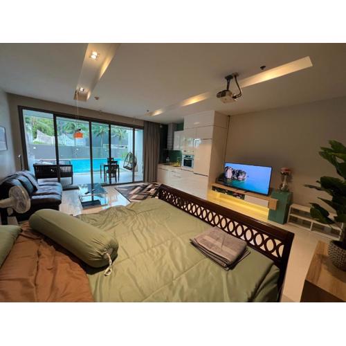 Beachfront Luxe with Pool Access and Terrace