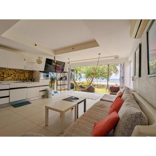 Beachfront Magic Villa - by KohChangVillas