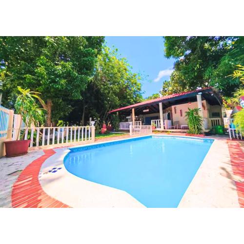 Beachfront Serenity Villa with Pool, AC, 1 min from the the beach, Jacuzzi, Wifi