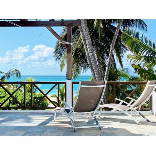 Beachfront Villa Miramar