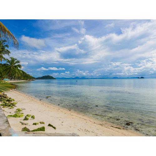 Beachfront Wooden Beach House 3br Sunset View