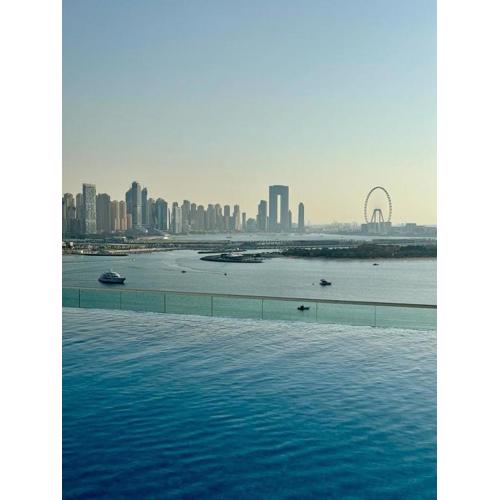 Beachside Bliss: Stylish New Studio at Seven Palm