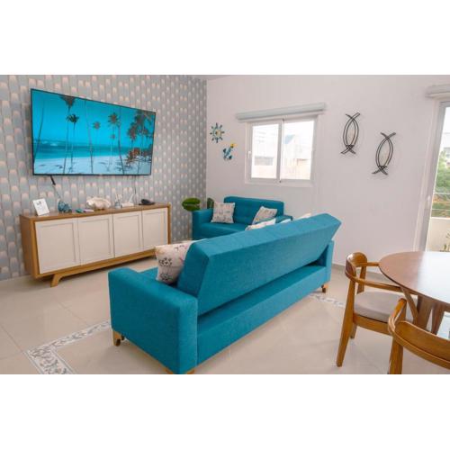 Beachside Hideaway 2BR 2B Apt w Pool Balcony And Elevator