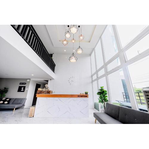 BEAR’S DEN HOTEL PATTAYA