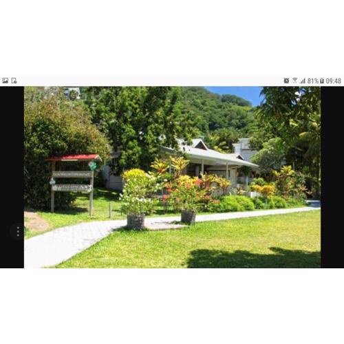 Beau Vallon Bungalows