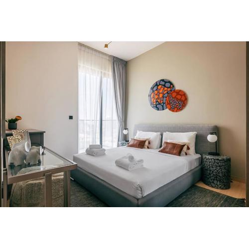 Beautiful 1BR City View