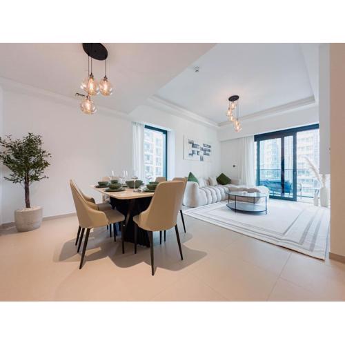 Beautiful 2BR with Burj Khalifa Views