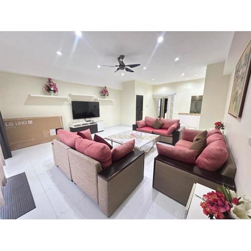 Beautiful 3 Bed 3 Bath duplex Sukhumvit apartment - BTS Thonglor, Aekamai, Phra Khanong