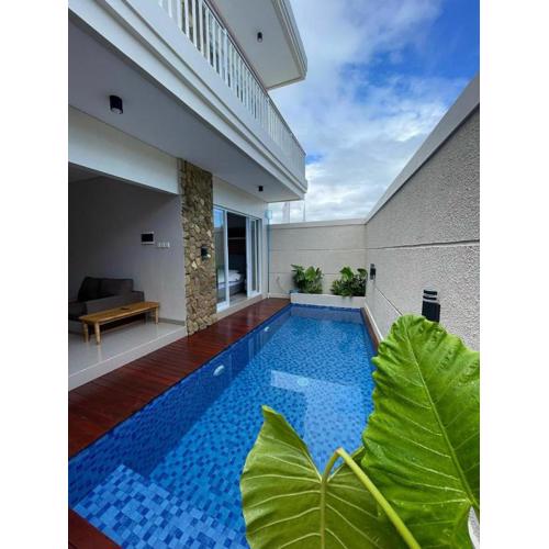 Beautiful and comfortable small villa near Melasti and Pandawa beach