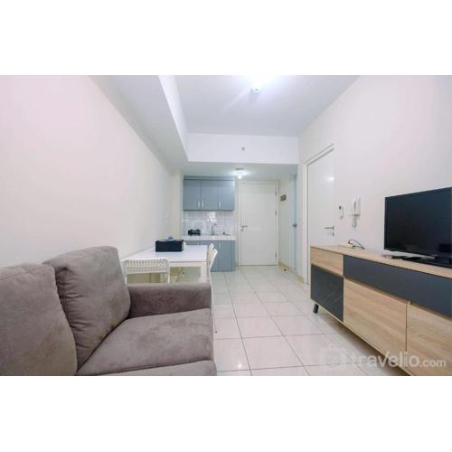 Beautiful and Cozy 2BR at Springlake Summarecon Bekasi Apartment By Travelio