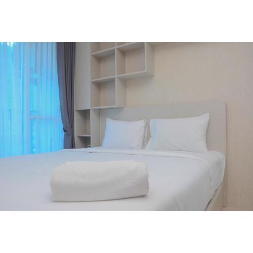 Beautiful and Relaxing Studio Tifolia Apartment By Travelio