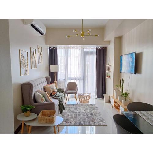 Beautiful High End Condo in City Center, Manila