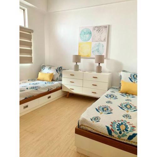Beautiful Minimalist 2BR Condo in Aurora Gardens San Juan City near Greenhills