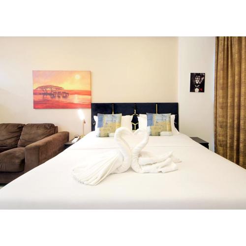 Beautiful Studio Apt in BusinessBay close to Metro