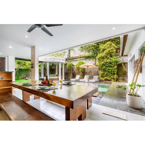 Beautiful villas - Right by the beach - Seminyak