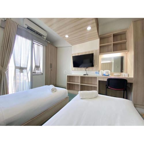 Beauty Studio No Kitchen at Easton Park Residence Jatinangor Apartment By Travelio