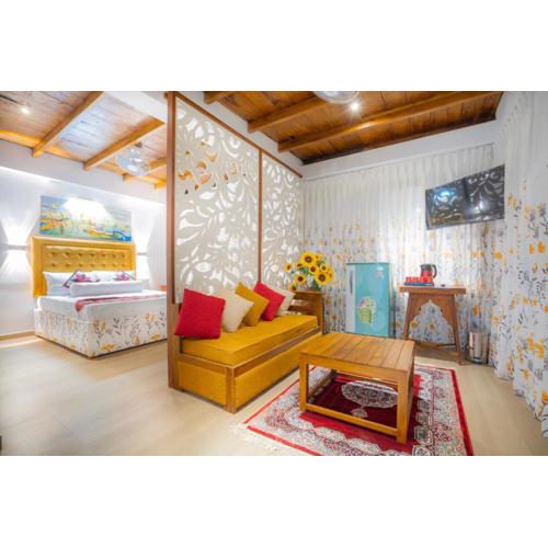 Bellwood Cottages - Tea Cabins