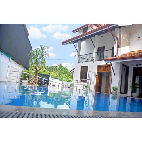 Belmont Villa - Free Airport Shuttle Service