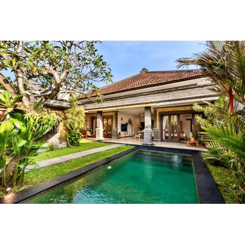 Bens Tunjung Villa Two-Bedroom with Private Pool Kuta