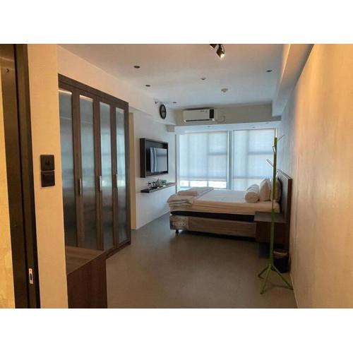 Benson Apartment Pakuwon Mansion 1