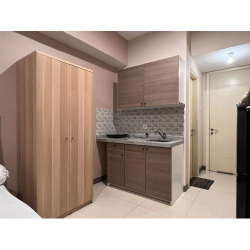 Benson Studio Furnished Pool View