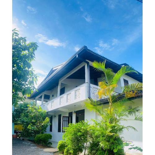 Berg House Unawatuna