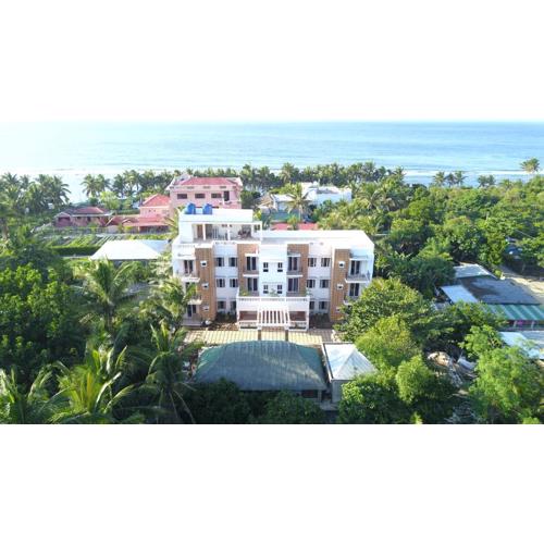 Bernardo's Lantia Hotel