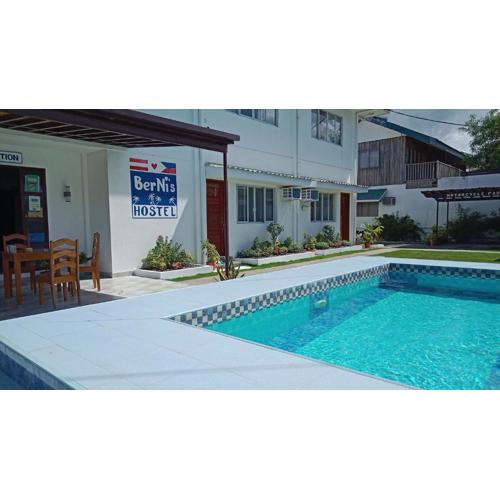 Bernis Hostel