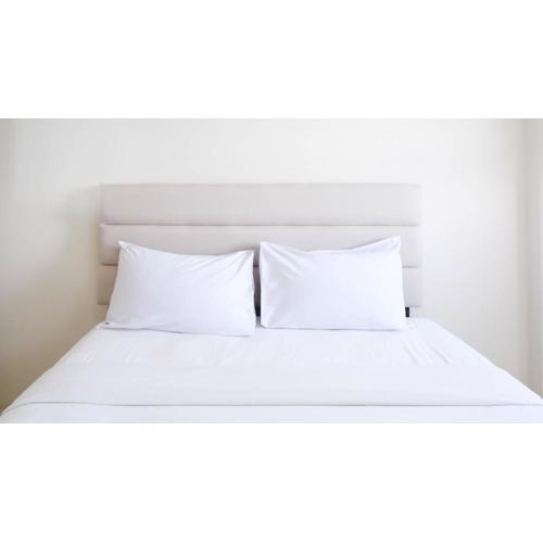 Best Choice and Cozy Stay Studio at Puncak Kertajaya Apartment By Travelio