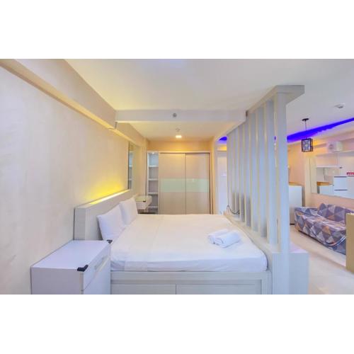 Best Deal and Spacious Studio at Bassura City Apartment By Travelio