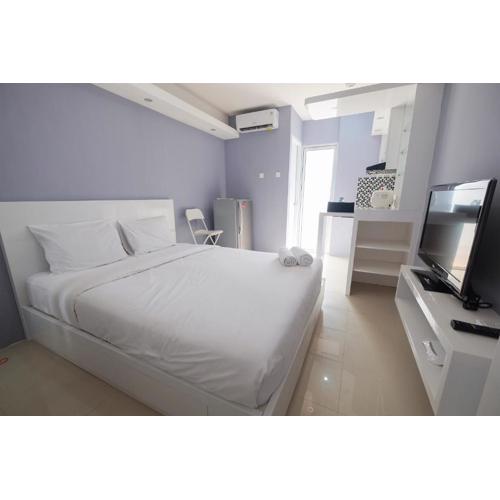 Best Deal Studio Bassura Apartment By Travelio
