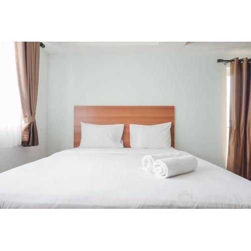 Best Homey Elegant Studio Room at Amethyst Apartment By Travelio