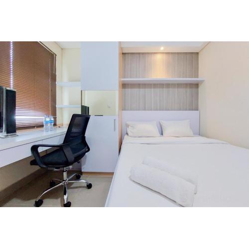 Best Homey Studio Apartment at B Residence By Travelio