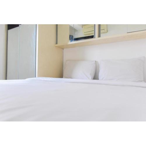 Best Price 1BR with Extra Room at Menara Latumenten Apartment Grogol By Travelio