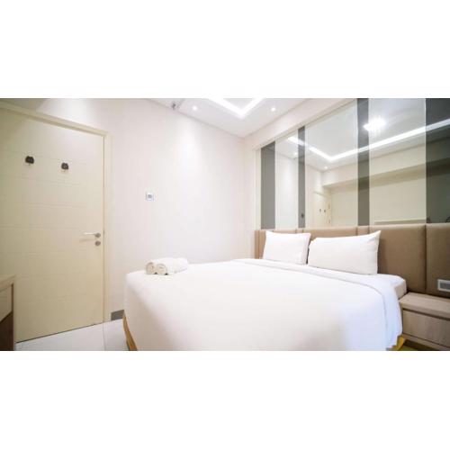 Best Price and Comfortable Living 2BR at Anderson Supermall Mansion Apartment By Travelio