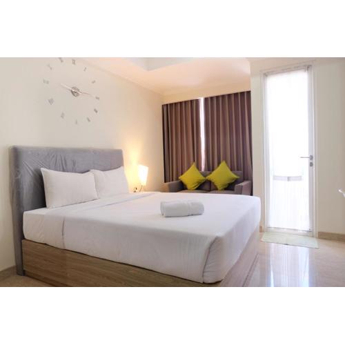 Best Price Studio Menteng Park Apartment By Travelio