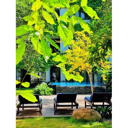 Beverly Beach Mirissa