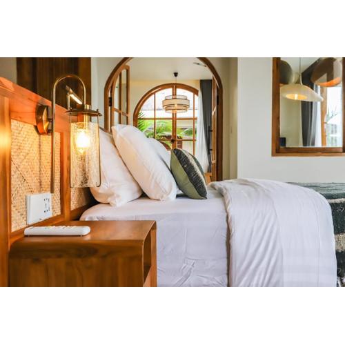 Beyond Villa - Construction nearby Disc