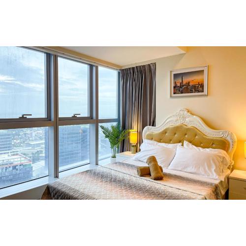 BGC 2BR Uptown Parksuites with PS4 43