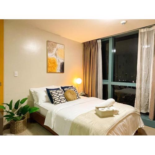 Bgc Condo At Uptown Mall, Grand Hyatt #oursw34b2