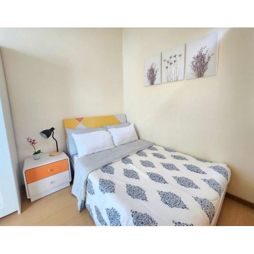 BGC Fresh & Cozy Studio near Burgos Circle with Fast Internet Connection